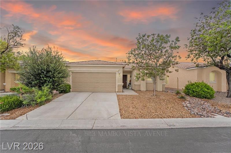 5113 Mambo Vista Avenue, Las Vegas &mdash; front exterior